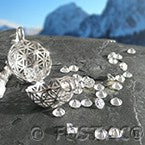 SET OF 33 ZIRCONIA DIAMONDS